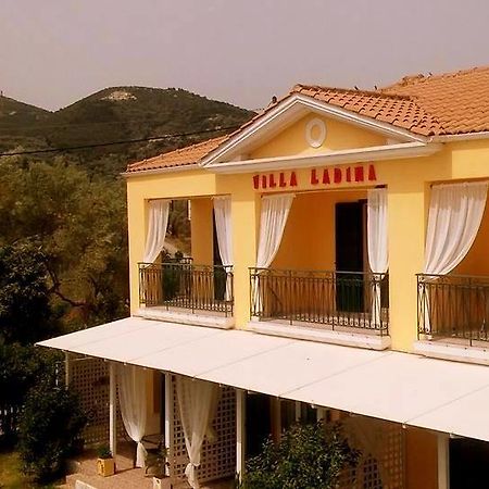 Villa Ladina Lygia  Buitenkant foto